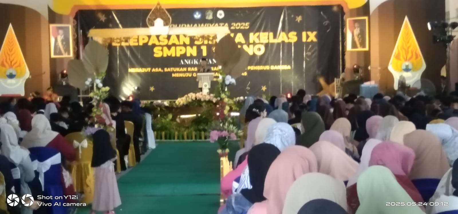 pelepasan-siswa-siswi-smpn-1-srono