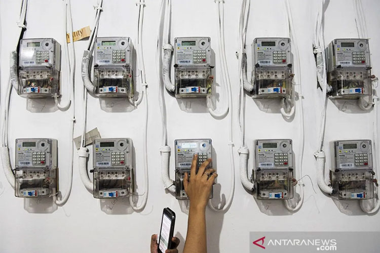 pemerintah-berikan-diskon-tarif-listrik-50-persen-selama-libur-sekolah-–-times-banyuwangi