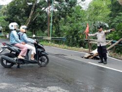 Luapan Air di Tanjakan Jelun Surut, Polsek Licin Pastikan Situasi Aman dan Kondusif
