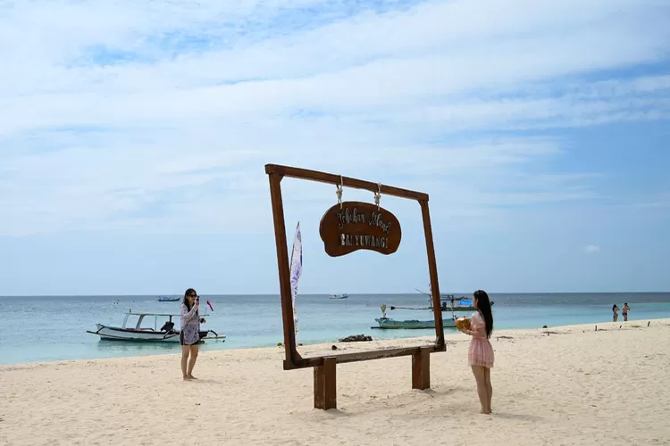 wisatawan-tiongkok-nikmati-pulau-tabuhan,-surga-baru-wisata-banyuwangi-mulai-diminati