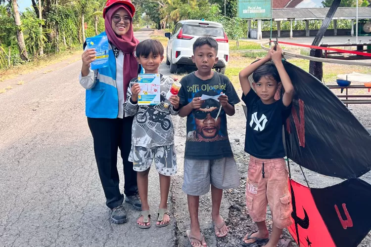 tebas-gangguan-kelistrikan,-pln-up3-banyuwangi-luncurkan-sego-pelas-dan-rapelan-bro,-apa-itu?