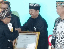 Konsisten Lestarikan Bahasa Using, Banyuwangi Raih Penghargaan dari Kemendikdasmen
