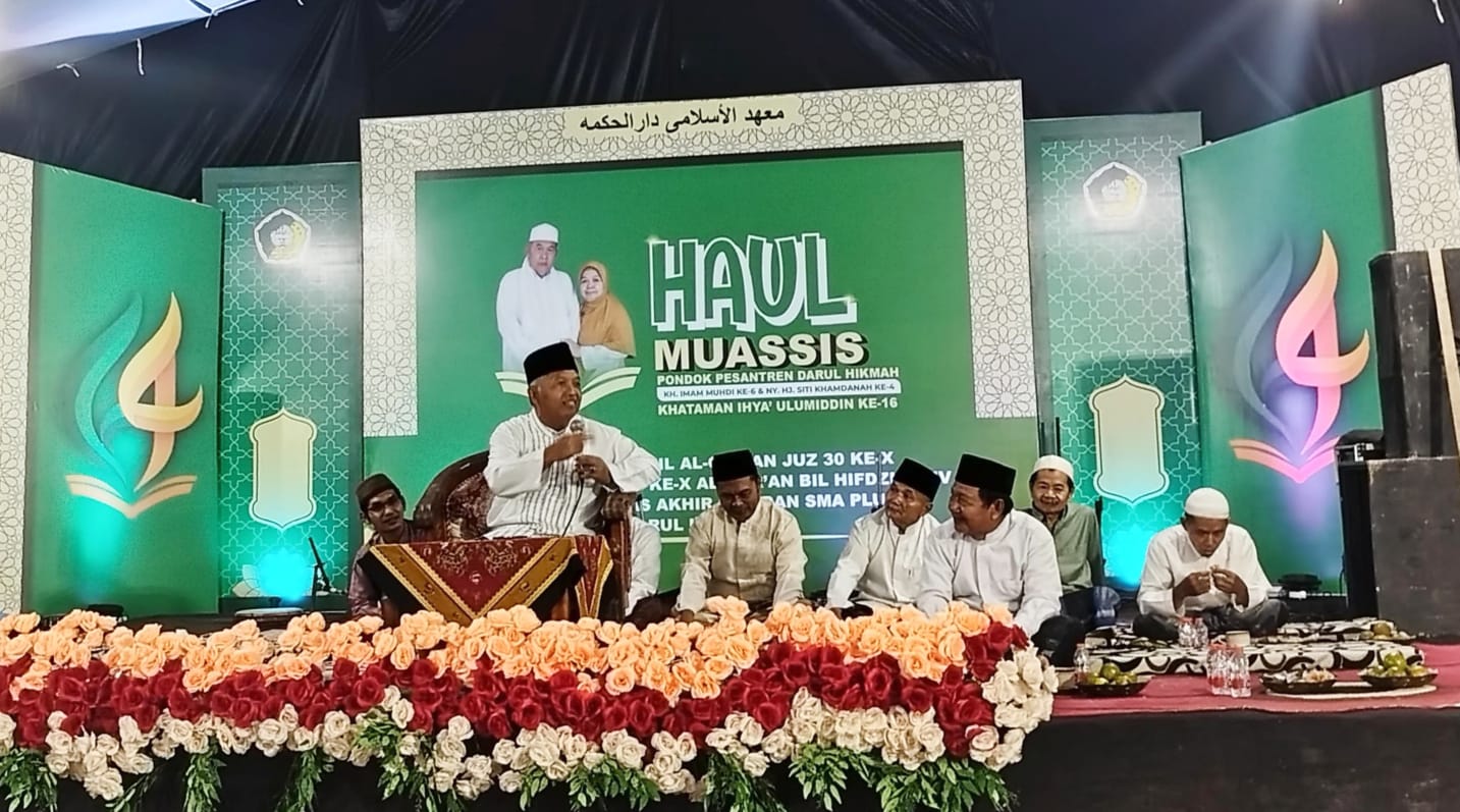 haul-muassis-darul-hikmah,-kh.-abdul-ghofar:-“ulama-adalah-warisan-terbesar-bagi-umat”