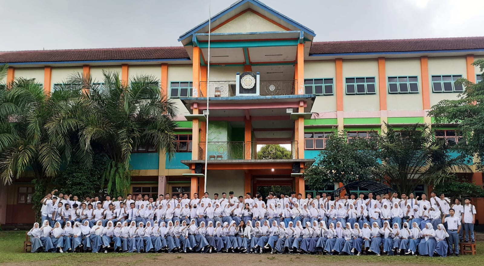 smk-negeri-kalibaru:-jejak-perjalanan-dari-lahan-spma-ke-sekolah-mandiri