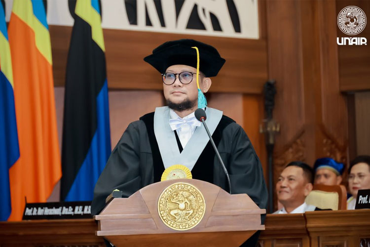 guru-besar-feb-unair-ingatkan-pentingnya-gaya-hidup-ramah-lingkungan-–-times-banyuwangi