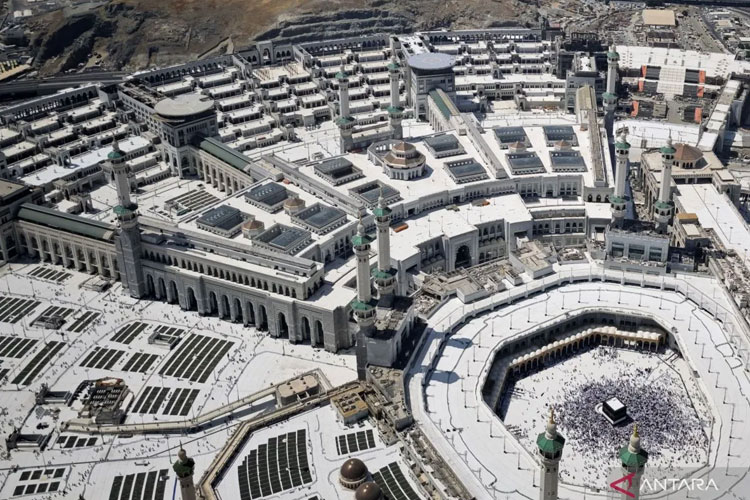arab-saudi-perpendek-waktu-tunggu-adzan-dan-iqamah-di-makkah-selama-musim-haji-–-times-banyuwangi