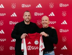 Johnny Heitinga, Sosok Pelatih Ajax Amsterdam yang Miliki Ikatan Emosional dengan Indonesia