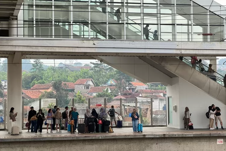 transportasi-cepat-dan-nyaman,-ini-alasan-whoosh-jadi-primadona-libur-panjang