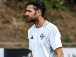 Inter Milan Rayu Cecs Fabregas Pindah ke San Siro, Tapi Ini Ganjalannya