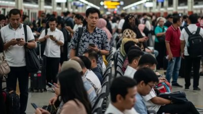 libur-idul-adha-2025:-kamis-5-juni-jadi-hari-favorit-keberangkatan-penumpang-ka-daop-1-jakarta
