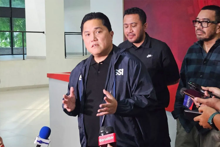erick-thohir:-pemerintah-bantu-rp200-miliar-per-tahun-untuk-sepak-bola-nasional-–-times-banyuwangi