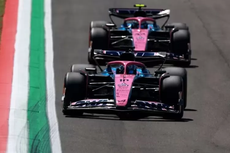 flavio-briatore-targetkan-alpine-lebih-kompetitif-di-f1-2026-dan-siap-bersaing-di-2027