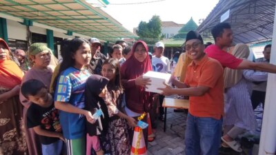 peringati-idul-adha-1446-h,-pln-up3-banyuwangi-salurkan-hewan-kurban-kepada-masyarakat