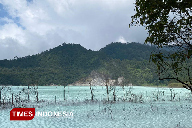 perketat-pengawasan,-pengelola-talaga-bodas-garut-pasang-banner-dan-garis-polisi-–-times-banyuwangi