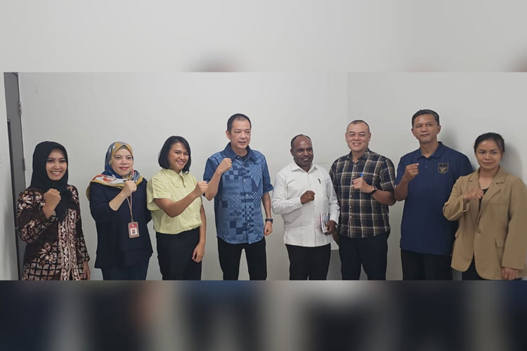 perjuangkan-kemajuan-sepak-bola-daerah,-ketua-askab-pssi-banyuwangi-jajaki-kolaborasi-dengan-kemenpora-–-times-banyuwangi