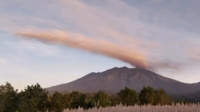 gunung-raung-erupsi-terus-menerus-hari-ini,-apakah-akan-naik-ke-level-iii?