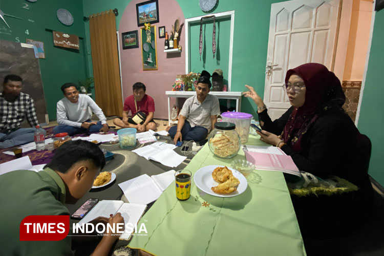 pemandu-wisata-kawah-ijen-di-banyuwangi-siap-sambut-wisatawan-asal-china-–-times-banyuwangi