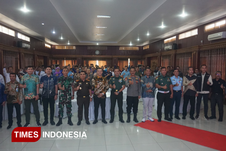 sinergi-buruh,-pengusaha-dan-pemkab-majalengka-diperkuat-lewat-program-ngabret-2025-–-times-banyuwangi