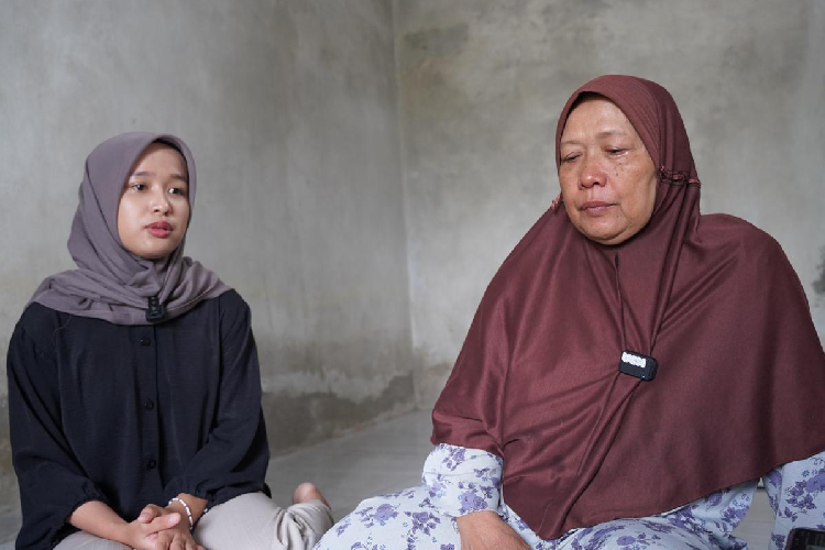 lolos-masuk-ugm-tanpa-tes,-anak-penjaga-warung-bisa-kuliah-gratis-berkat-beasiswa-–-times-banyuwangi