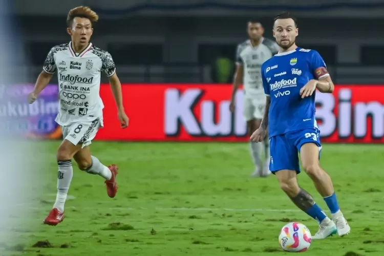 marck-klok-bertahan-di-persib-bandung,-bertekad-lanjutkan-dominasi-di-liga-1