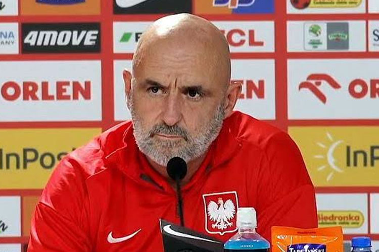 pelatih-polandia-mundur-usai-kisruh-soal-pencopotan-robert-lewandowski-dari-jabatan-kapten-–-times-banyuwangi