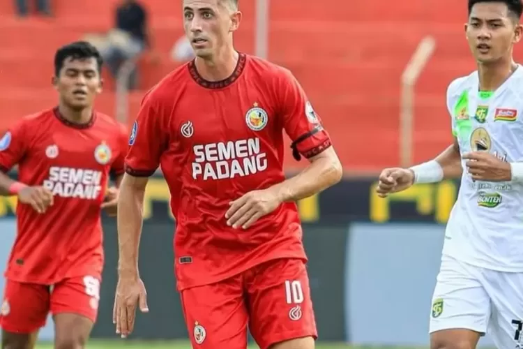 kabar-kurang-sedap!-semen-padang-masuk-daftar-banned-transfer-fifa,-ini-penjelasannya