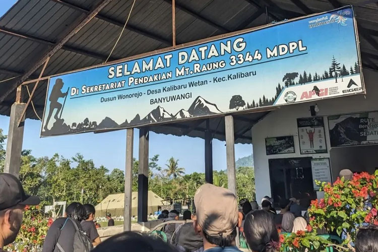 gunung-raung-masih-erupsi,-jalur-pendakian-via-kalibaru-banyuwangi-ditutup-–-times-banyuwangi
