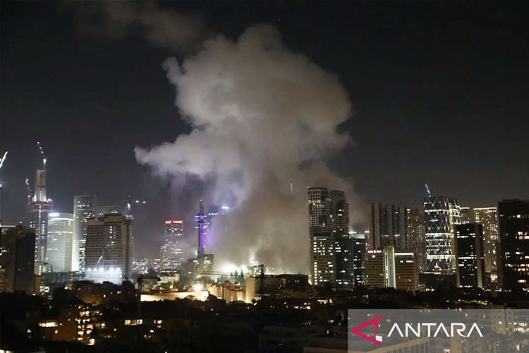 iran-akan-lanjutkan-serangan-militer-hingga-israel-menyesal,-konflik-memanas-usai-serangan-balasan-–-times-banyuwangi