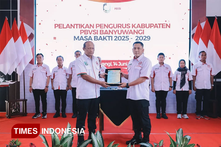 sah!-pengurus-pbvsi-banyuwangi-dilantik-langsung-oleh-kapolda-jatim-–-times-banyuwangi