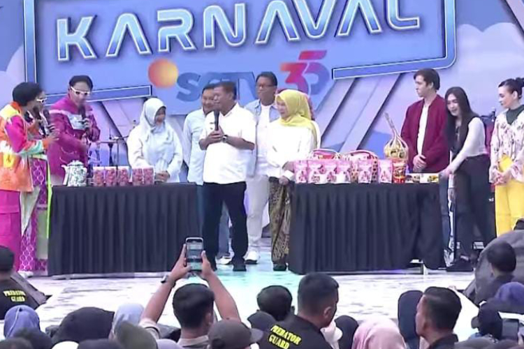 penyanyi-hingga-artis-sinetron-di-karnaval-sctv-terpikat-kuliner-khas-majalengka-–-times-banyuwangi