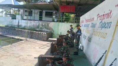 79-prajurit-kodim-0825-hujani-lapangan-perbakin-dengan-5.440-peluru