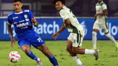 cara-unik-persib-bandung-perkenalkan-pemain-barunya,-gunakan-mural-di-bak-truk-hingga-keliling-kota