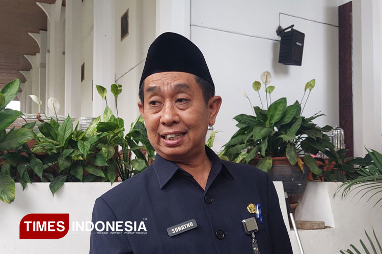kadispendik-banyuwangi:-kain-seragam-dan-buku-pendamping-tidak-wajib-beli-di-sekolah-–-times-banyuwangi