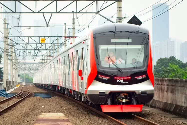 krl-baru-hadir-di-jabodetabek,-cek-perubahan-rute-dan-waktu-keberangkatan-di-sini