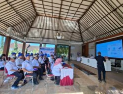 Merugikan Negara dan Kesehatan, Satpol PP Bersama Bea Cukai Gelar Sosialisasi Gempur Rokok Ilegal di Desa Watukebo