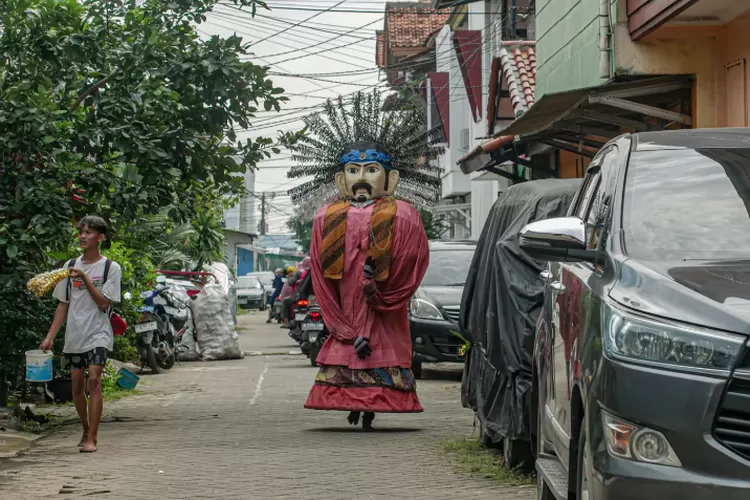 fakta-unik-ondel-ondel:-bukan-sekadar-hiburan-dan-ikon-budaya-semata,-dulu-untuk-ritual-tolak-bala