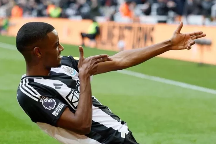 liverpool-makin-rakus!-florian-wirtz-beres,-kini-bidik-isak:-peluang-pecahkan-rekor-transfer-premier-league