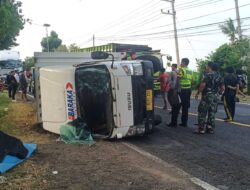 Truk Baraka Express Terguling di Sumberanyar, Nyaris Sebabkan Kecelakaan Fatal