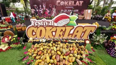 menikmati-produk-cokelat-terbaik-dalam-festival-cokelat-banyuwangi