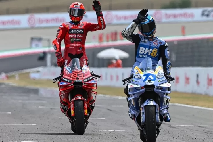 duel-kakak-adik,-marc-marquez-kalahkan-alex-di-motogp-italia-2025,-pecco-bagnaia-gagal-podium