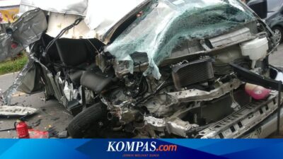 3-kendaraan-terlibat-kecelakaan-di-banyuwangi,-1-orang-tewas,-hiace-hancur