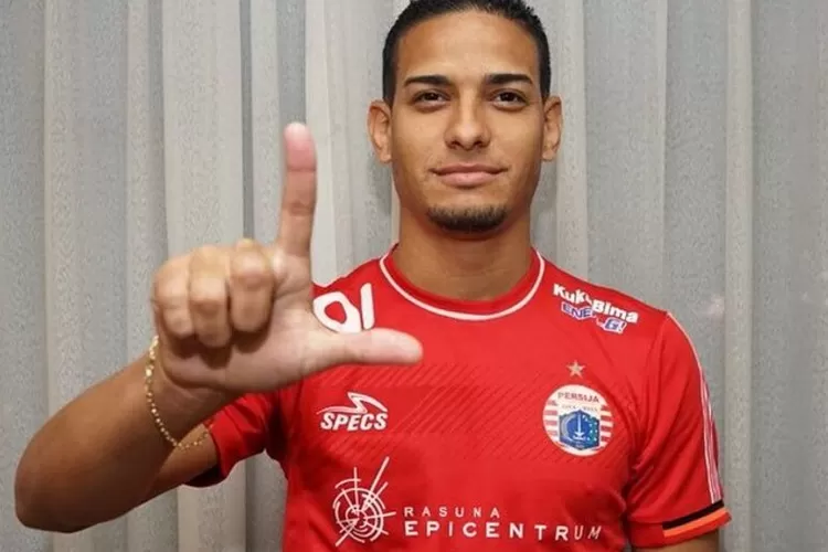 bebas-transfer!-renan-silva-didekati-klub-liga-1-dan-liga-2