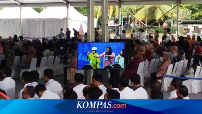 jelang-kedatangan-gibran,-emak-emak-di-banyuwangi-menyambut-dengan-joget-stecu