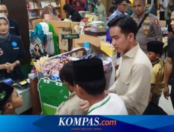 Gibran Traktir Alat Tulis Gratis untuk 100 Anak di Banyuwangi