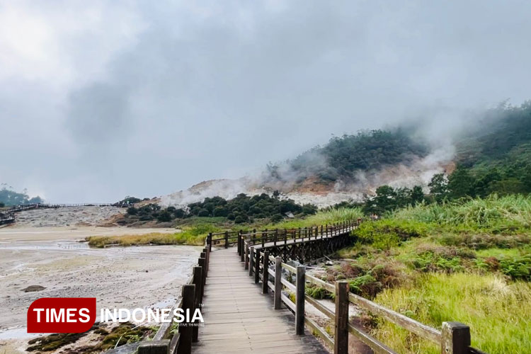 menyusuri-harmoni-alam-dan-budaya-di-dataran-tinggi-dieng-–-times-banyuwangi