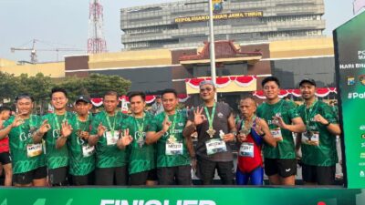 polresta-banyuwangi-bawa-pulang-juara-2-di-east-java-running-fest-2025-seri-surabaya-–-times-banyuwangi