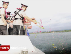 Suburkan Jiwa Patriotisme, Polresta Banyuwangi Tabur Bunga di TMP dan Selat Bali – TIMES Banyuwangi