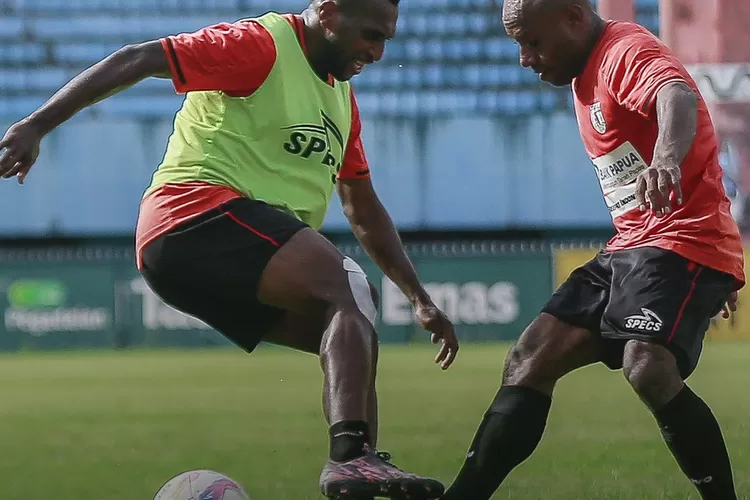 bukan-di-papua,-persipura-jayapura-bakal-tc-di-jogja!-targetkan-3-pemain-asing-gabung