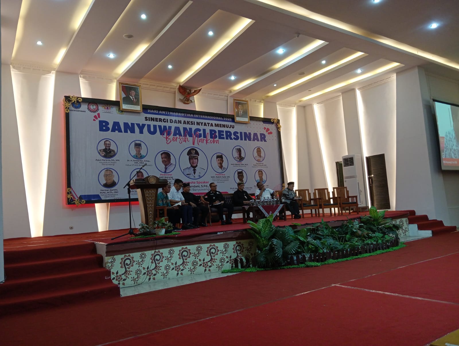 perangi-narkoba,-banyuwangi-gandeng-semua-elemen,-talk-show-hani-2025-jadi-ajang-sinergi-lintas-sektor-dan-iman