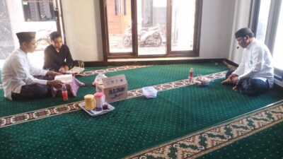 santri-tahfidz-ponpes-nurul-abror-al-robbaniyin-gelar-khotmil-qur’an-keliling-di-kecamatan-wongsorejo